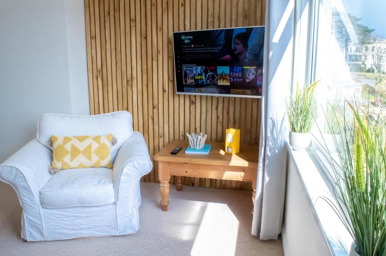 Апартаменти Bed& Boujee With Sea Views Торкі Екстер'єр фото