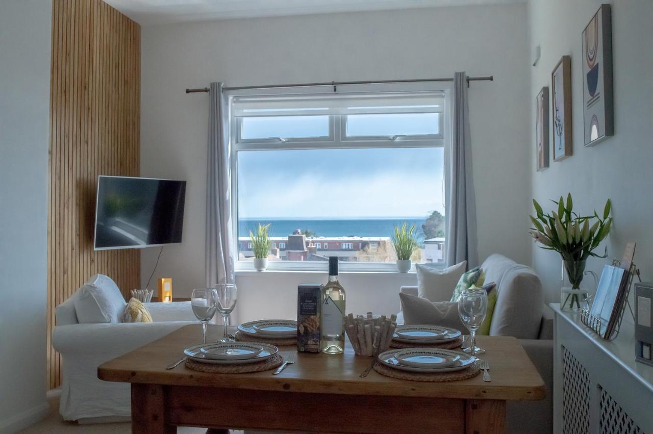 Апартаменти Bed& Boujee With Sea Views Торкі Екстер'єр фото